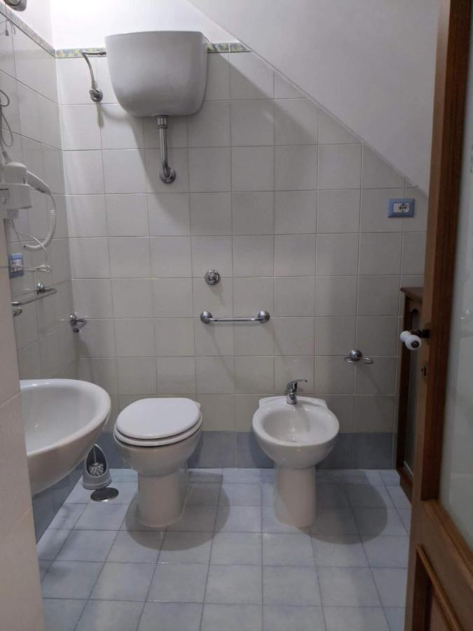 Tuttiacasaditeresa Rooms โปรชิดา ภายนอก รูปภาพ